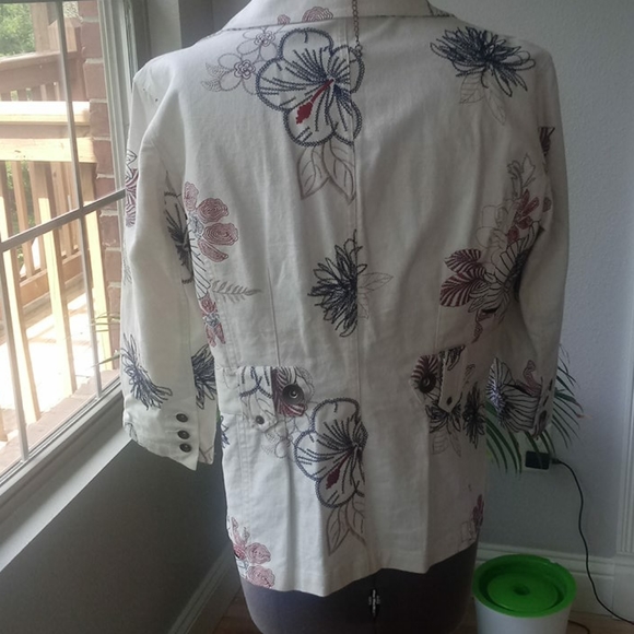 Multiples Embroidered Jacket - Picture 3 of 9